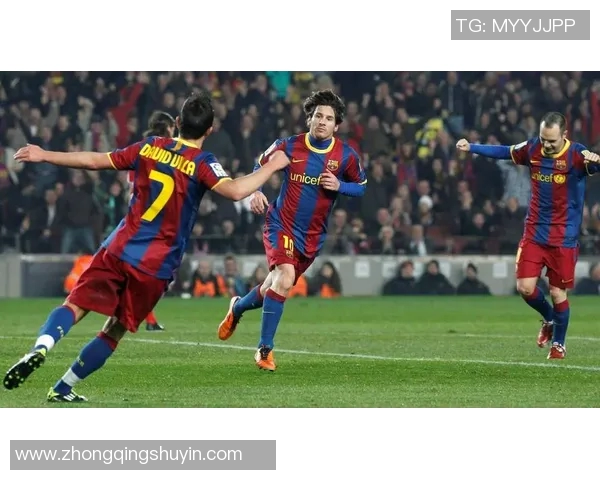 足球明星如同时尚秀场上的模特展现风采与魅力的精彩瞬间