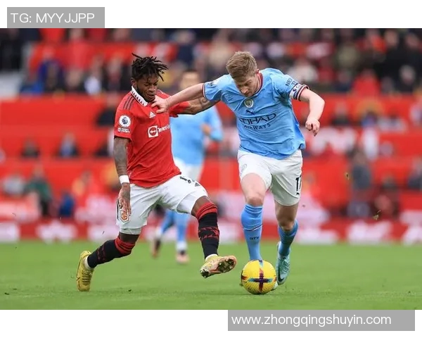 曼城与曼联激战回顾精彩比赛录像全程回放与分析